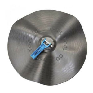 Disco de tapón inferior adaptable en el mango telescópico.